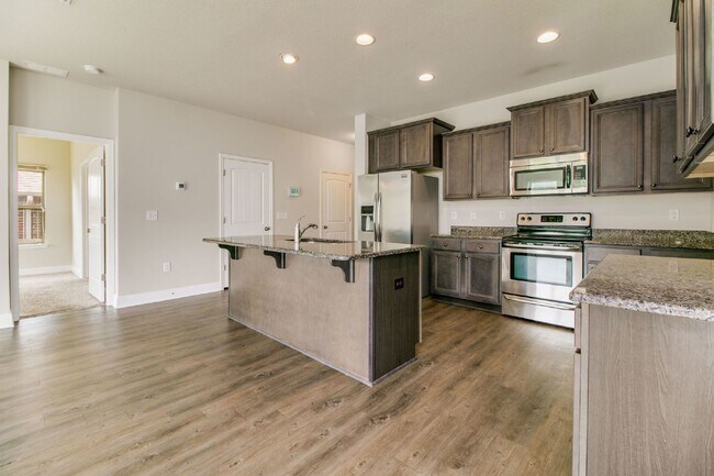 Foto del edificio - Stunning Two-Story Home with 4 Bedrooms, 2.5 Baths, and an Upstairs Living Room!
