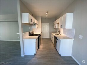 Building Photo - 1401 Michael Way