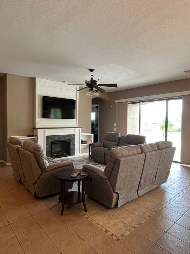 Foto del edificio - 3 Bedroom/2 Bath VACATION RENTAL