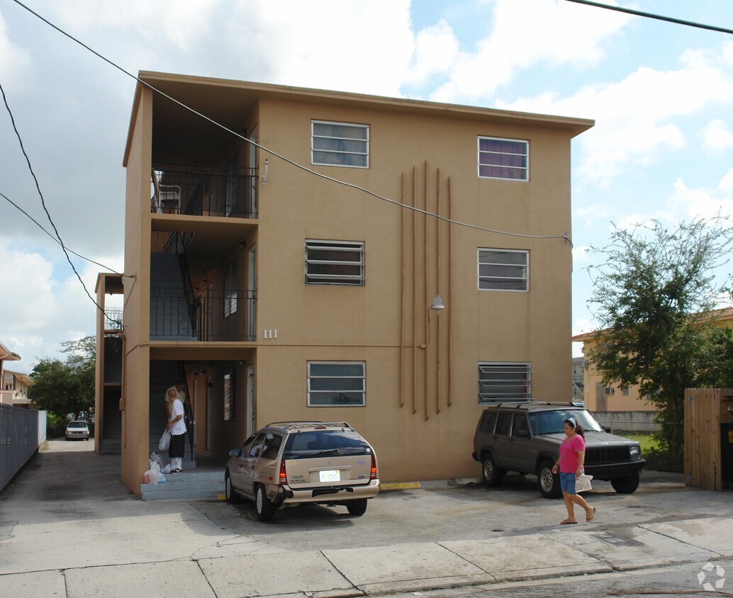 Foto principal - 111 SW 18th Ave