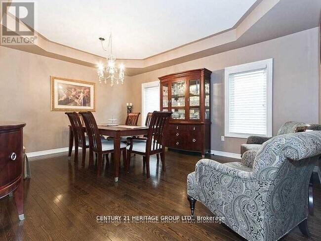 Photo du bâtiment - 125 Timber Valley Ave