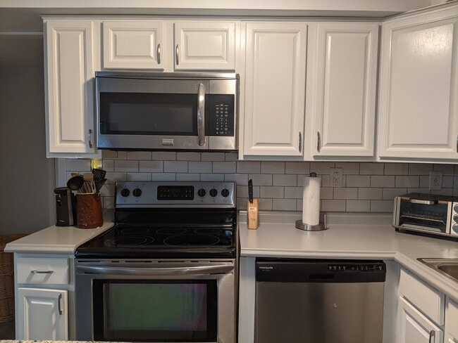 Photo - 108 Orris St House