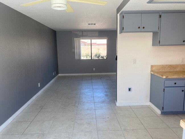 Building Photo - 32415 Pueblo Trl