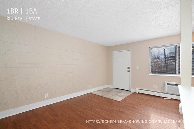 Building Photo - 1 Bedroom Apartment Located in the Highlan...