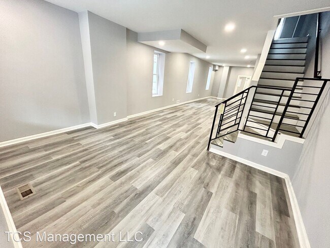 Building Photo - 3 br, 2.5 bath House - 411 North Salford S...