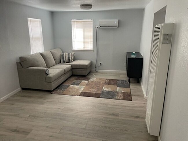 Foto del edificio - 4006 34th St - Sacramento 95820
