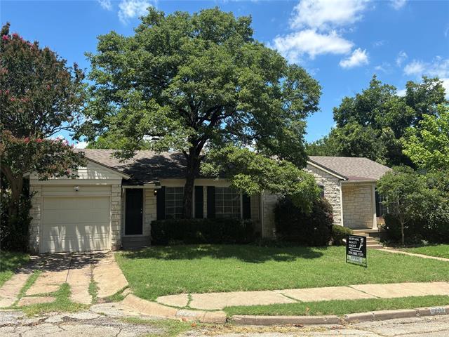 Foto principal - 6203 Penrose Ave
