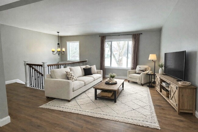 Building Photo - 2568 Sun Terrace Dr