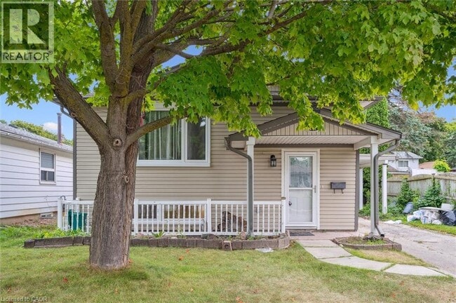 Building Photo - 74 Elm Ridge Dr