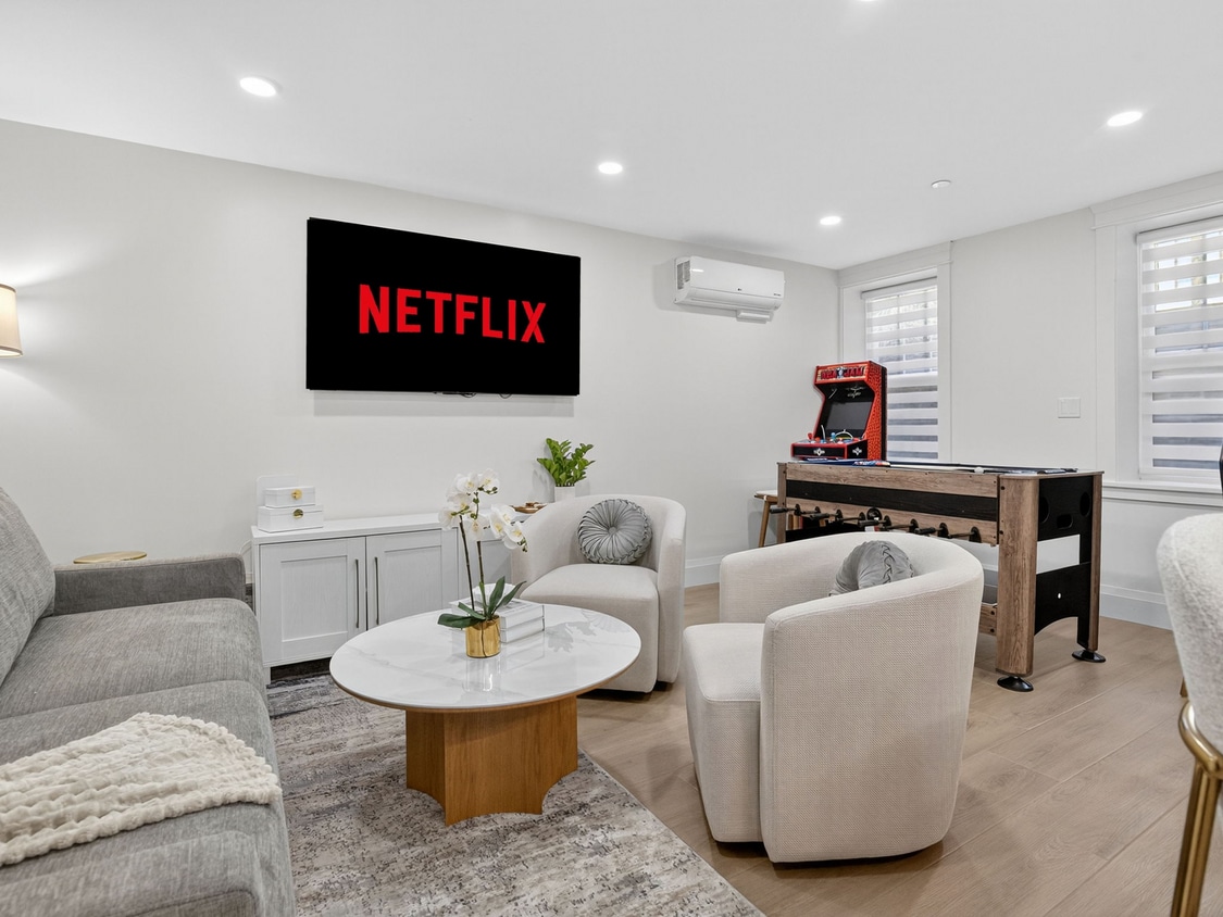 Primary Photo - 359 Broadway