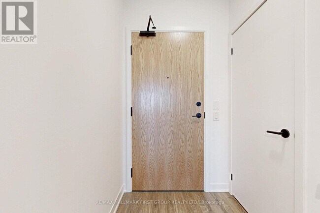 Building Photo - 2495 Eglinton Ave W