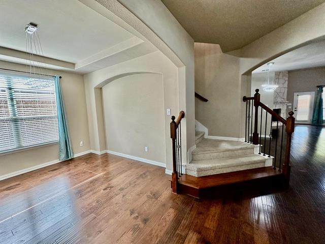 Foto del edificio - 2717 Calmwood Dr