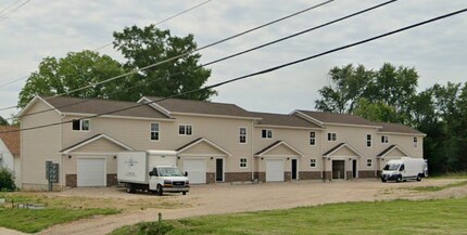 Building Photo - 315 N Center St