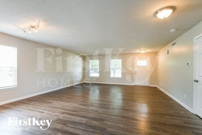 Building Photo - 1262 Spring Lake Dr