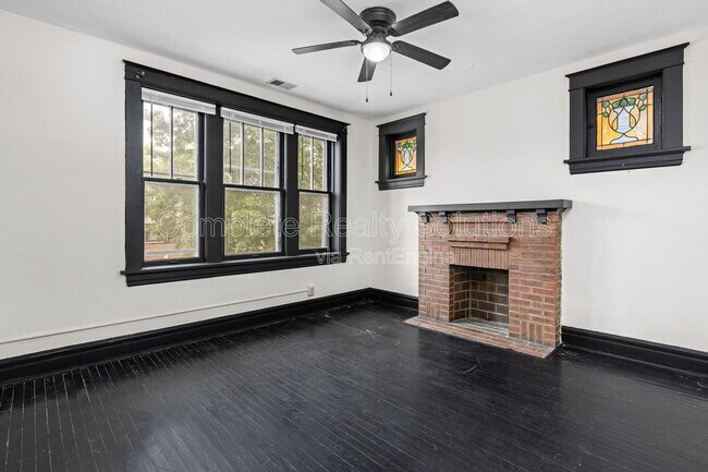 Building Photo - 4301 S 38th St
