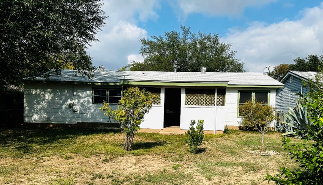 Photo - 458 Anton Dr House