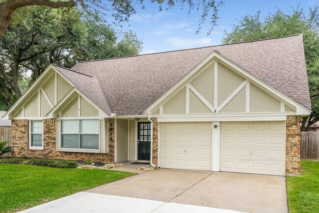 Foto del edificio - 3414 Whispering Way Dr
