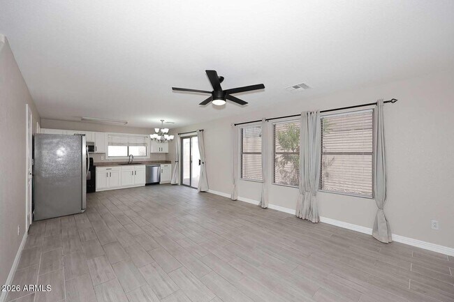 Foto del edificio - 3249 S Chaparral Rd