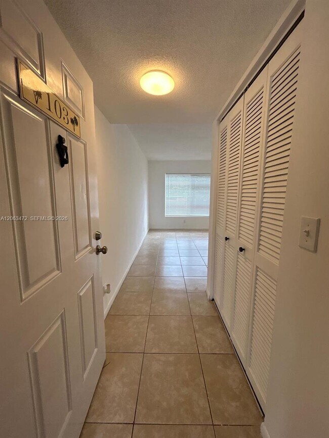 Foto del edificio - 815 Boynton Beach Blvd