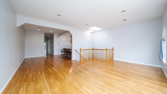 Building Photo - 11 Thorne St