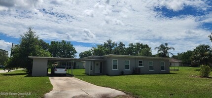 Building Photo - 201 S Christmas Hill Rd