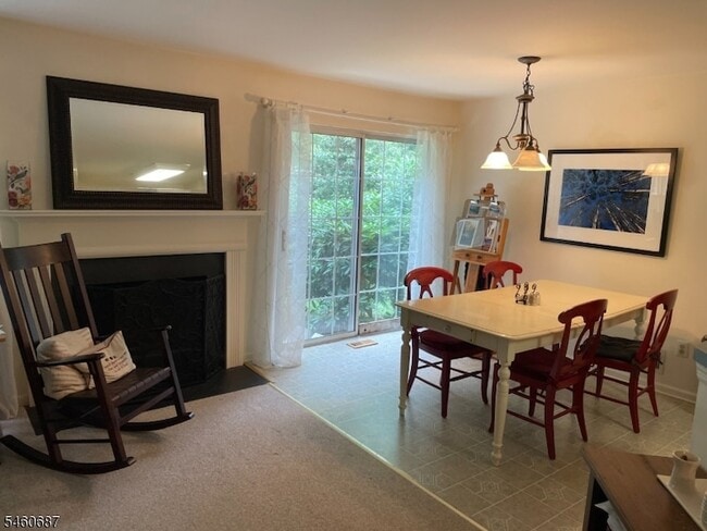 Building Photo - 67 Woodmont Dr