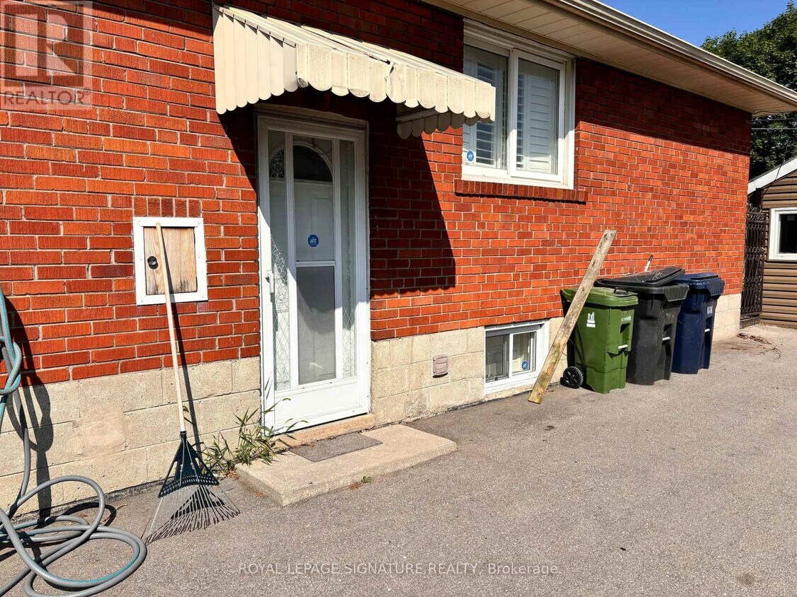 Photo principale - 122 Redwater Dr