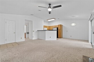 Building Photo - 5415 W Harmon Ave