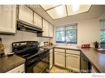Foto del edificio - 10819 NE 37th Pl