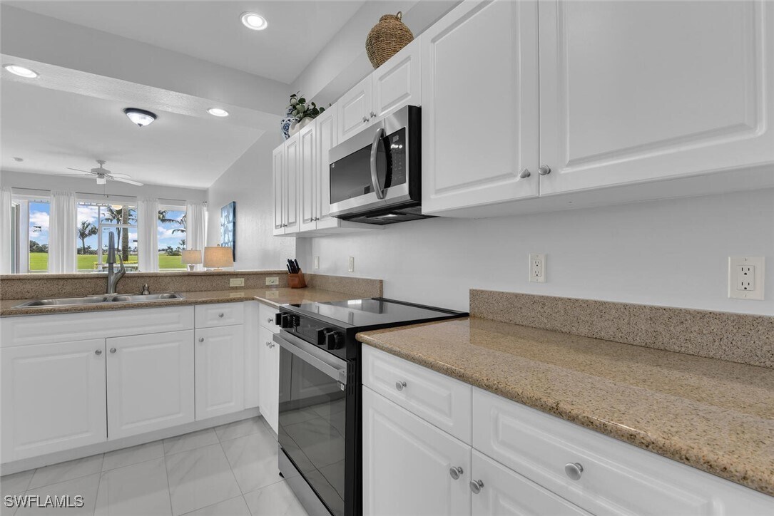 Foto del edificio - 7955 Mahogany Run Ln