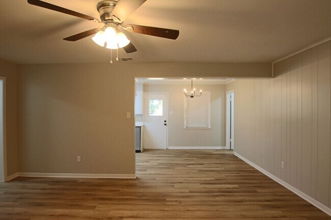 Foto del edificio - Lease Takeover Opportunity Available! 2 Be...