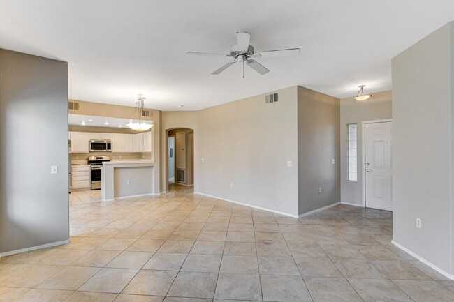 Foto del edificio - Upgraded 2 Bedroom Condo in Summerlin!