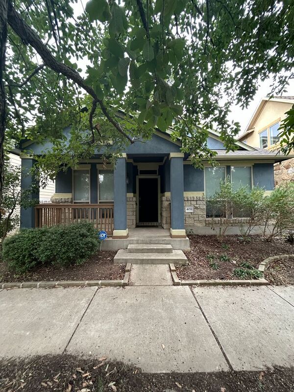 Foto del edificio - 4032 Camacho St