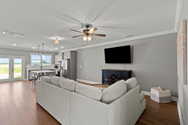 Foto del edificio - Fully Furnished and Move-In Ready! Flexible Lease Options Available!