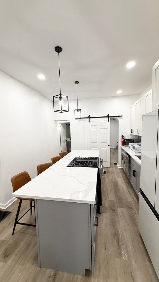 Foto del edificio - 2414 E Carson St