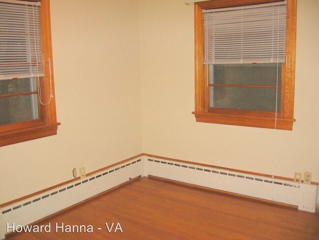 Building Photo - 3 br, 2 bath House - 345 Fleetwood Avenue