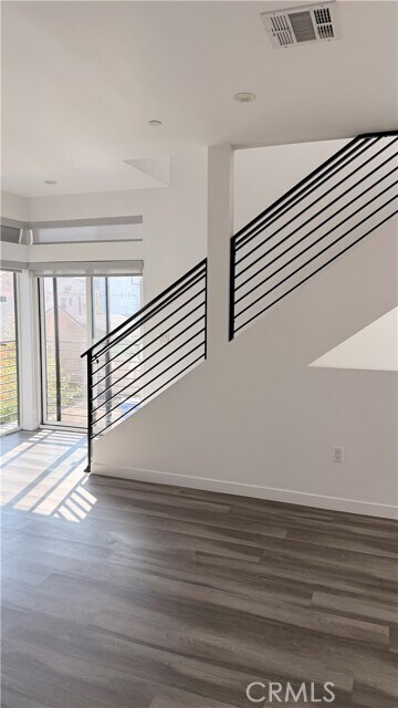 Foto del edificio - 1416 Cloverdale Ave
