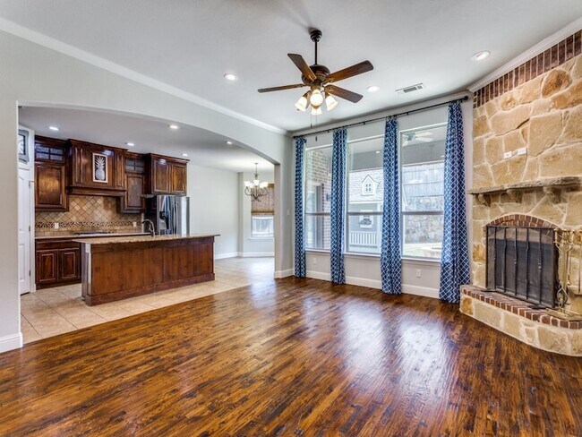 Building Photo - 10961 Silver Horn Dr