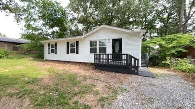 Building Photo - 534 Caskey Dr