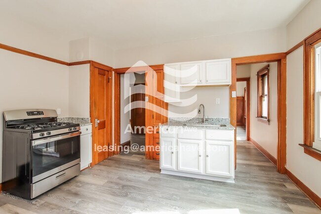 Foto del edificio - 2641#2643 North 49th Street, 53210; #1401167 - 1401167