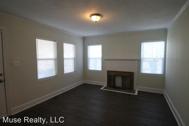 Foto del edificio - 3 br, 1 bath House - 658 Walnut Street