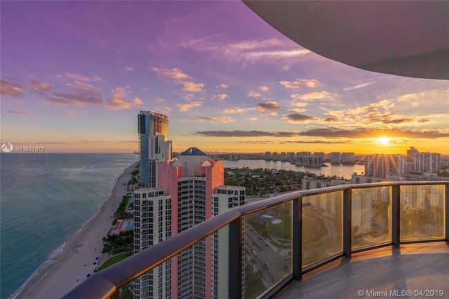 Foto del edificio - 19575 Collins Ave