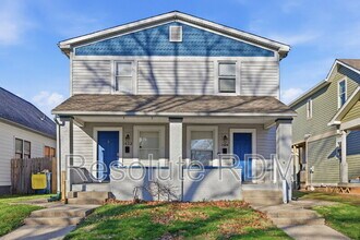 Building Photo - 1622 Yandes St