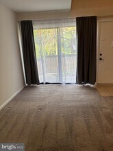 Building Photo - 3978 Woodhue Pl