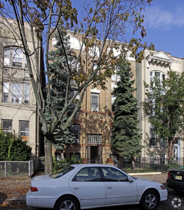 Building Photo - 91 Romaine Ave
