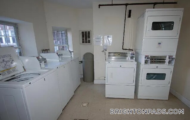 Foto principal - 125 Chiswick Rd