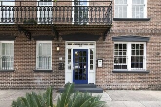 Building Photo - 219 Abercorn St