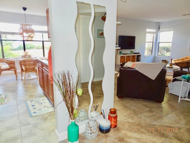 Foto del edificio - 225 S Tropical Trail