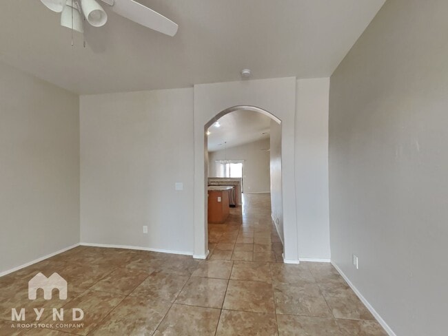 Foto del edificio - 6315 S 25th Dr