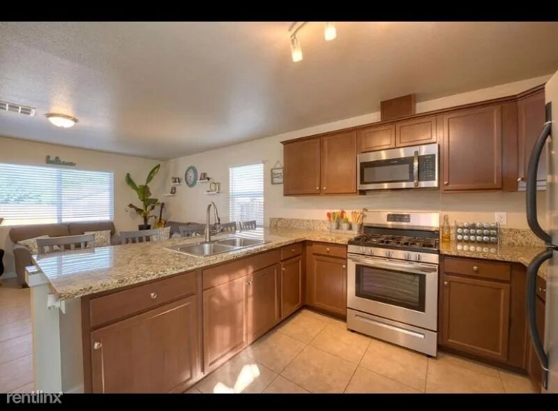 Foto principal - 226 S 5th St